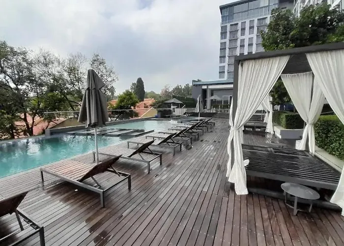 Hotel Apartment In Sandton Private Unit