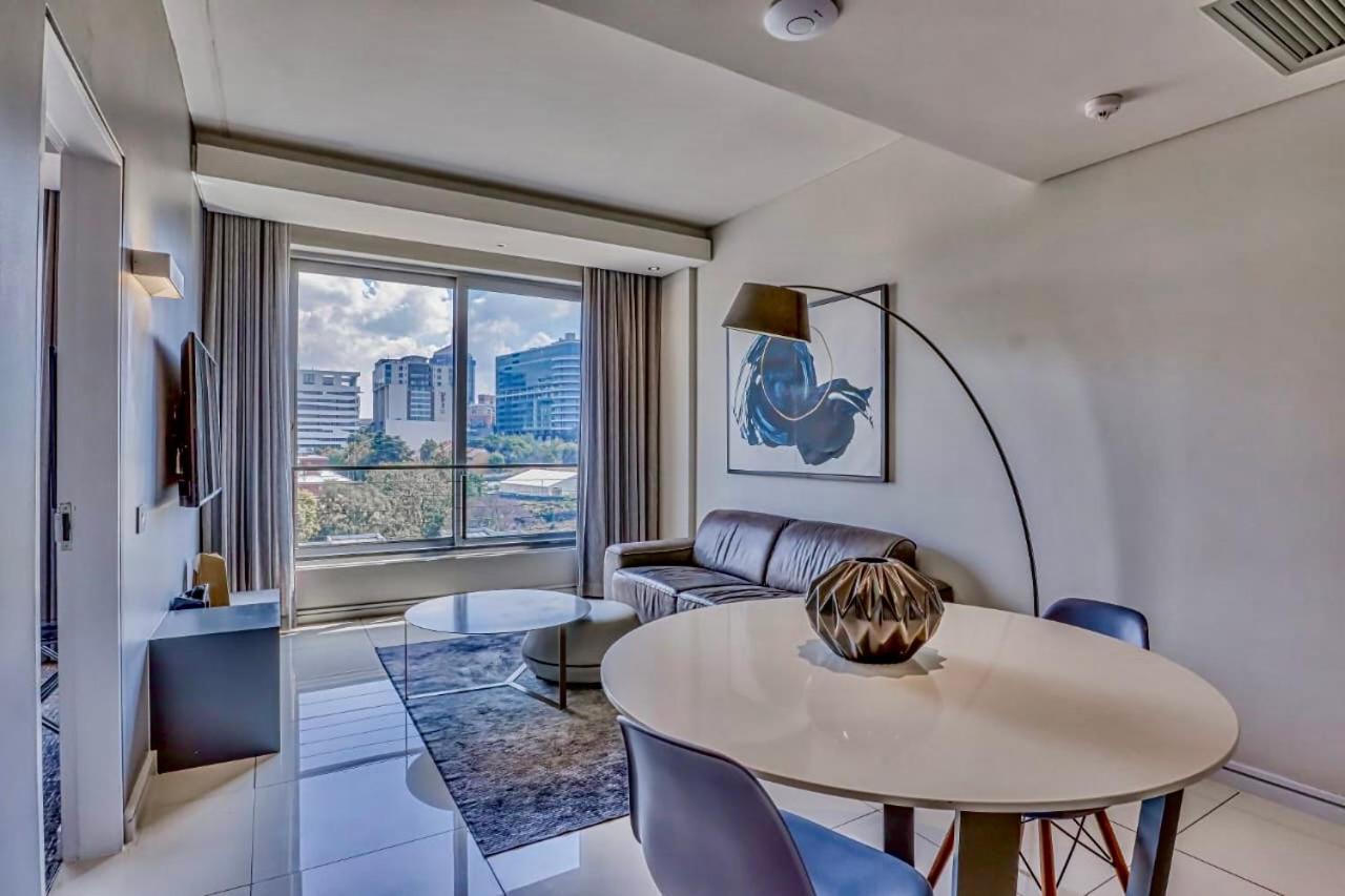 Apartamento In Sandton Private Unit Joanesburgo